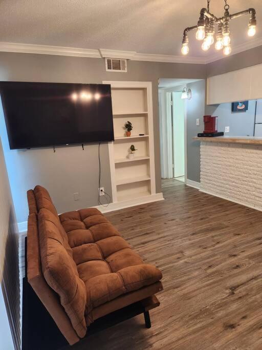 Blue Shark *E2* @ Midtown 1Br King Suite Houston Exteriör bild