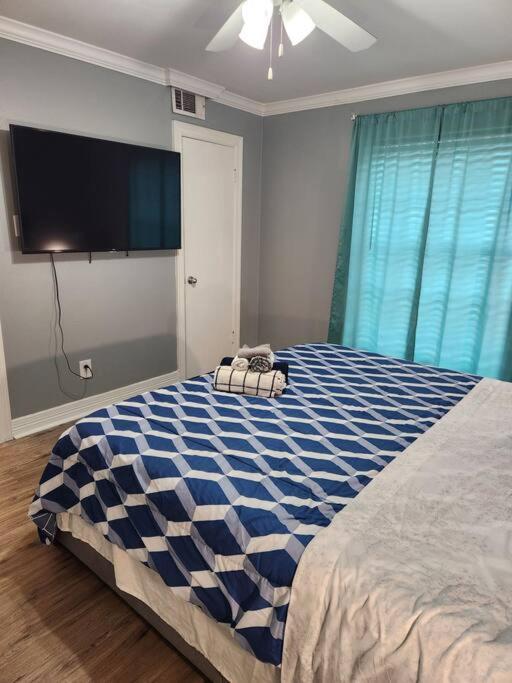 Blue Shark *E2* @ Midtown 1Br King Suite Houston Exteriör bild